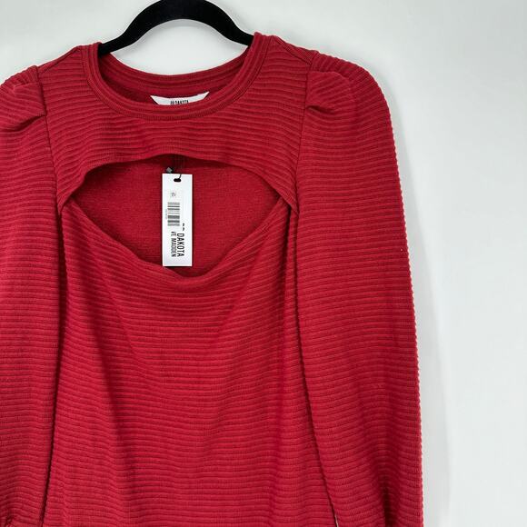 BB Dokota Cut Out Ribbed Long Sleeves Sweater Dress Maroon Womens XS - Picture 5 of 8